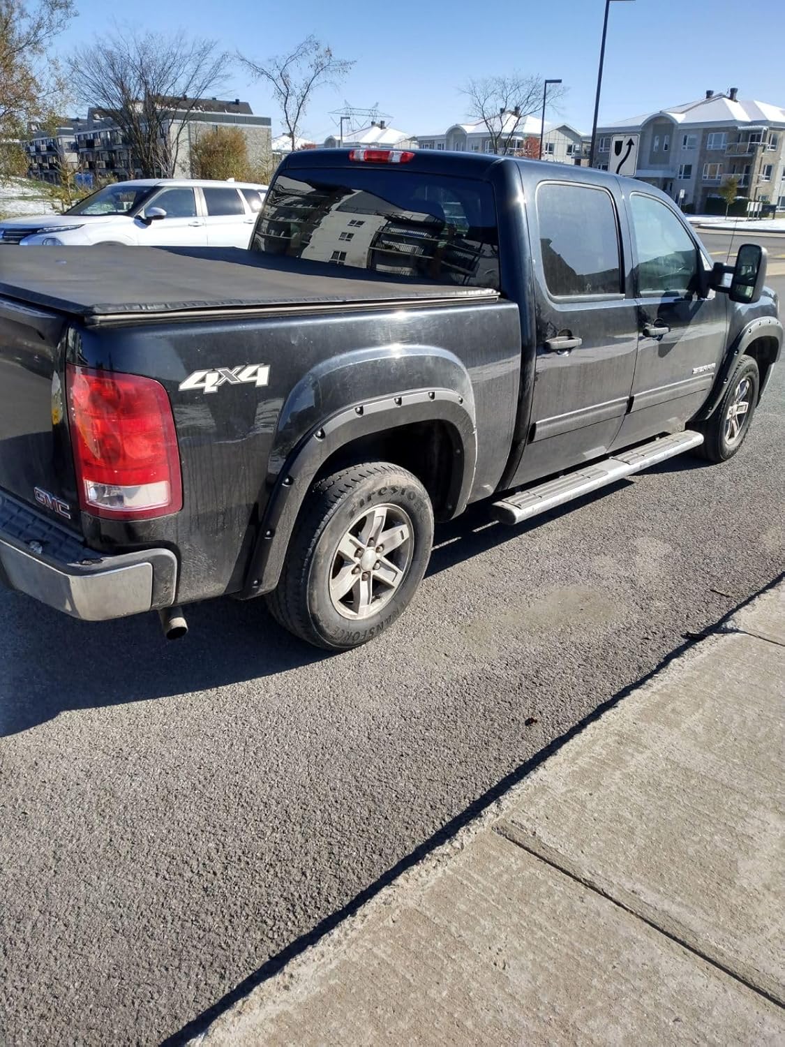 Maple4x4 2007-2013 GMC Sierra 1500 Pocket Style Riveted Fender Flares Fits All size box - FF601