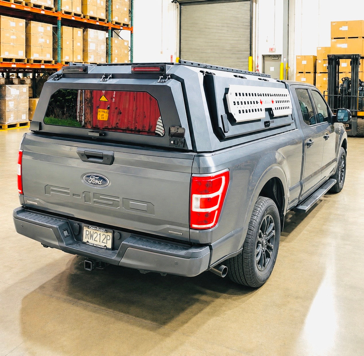 Maple4x4 2022-2026 Toyota Tundra 5.5ft Bed Premium One-Piece Aluminum Truck Cap Canopy