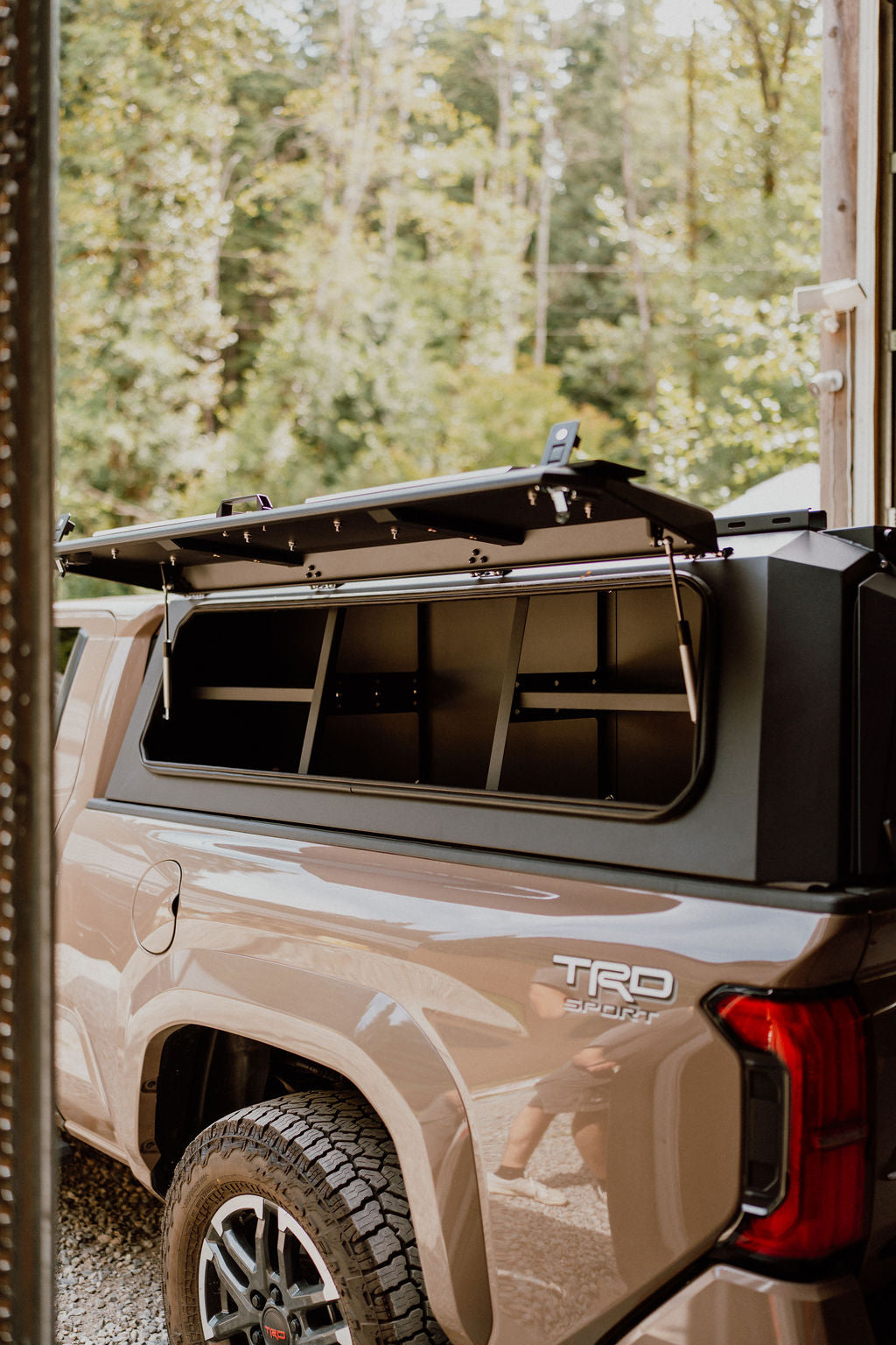 Maple4x4 2019-2026 Chevy Silverado 1500 5.8ft Bed Premium One-Piece Aluminum Truck Cap Canopy