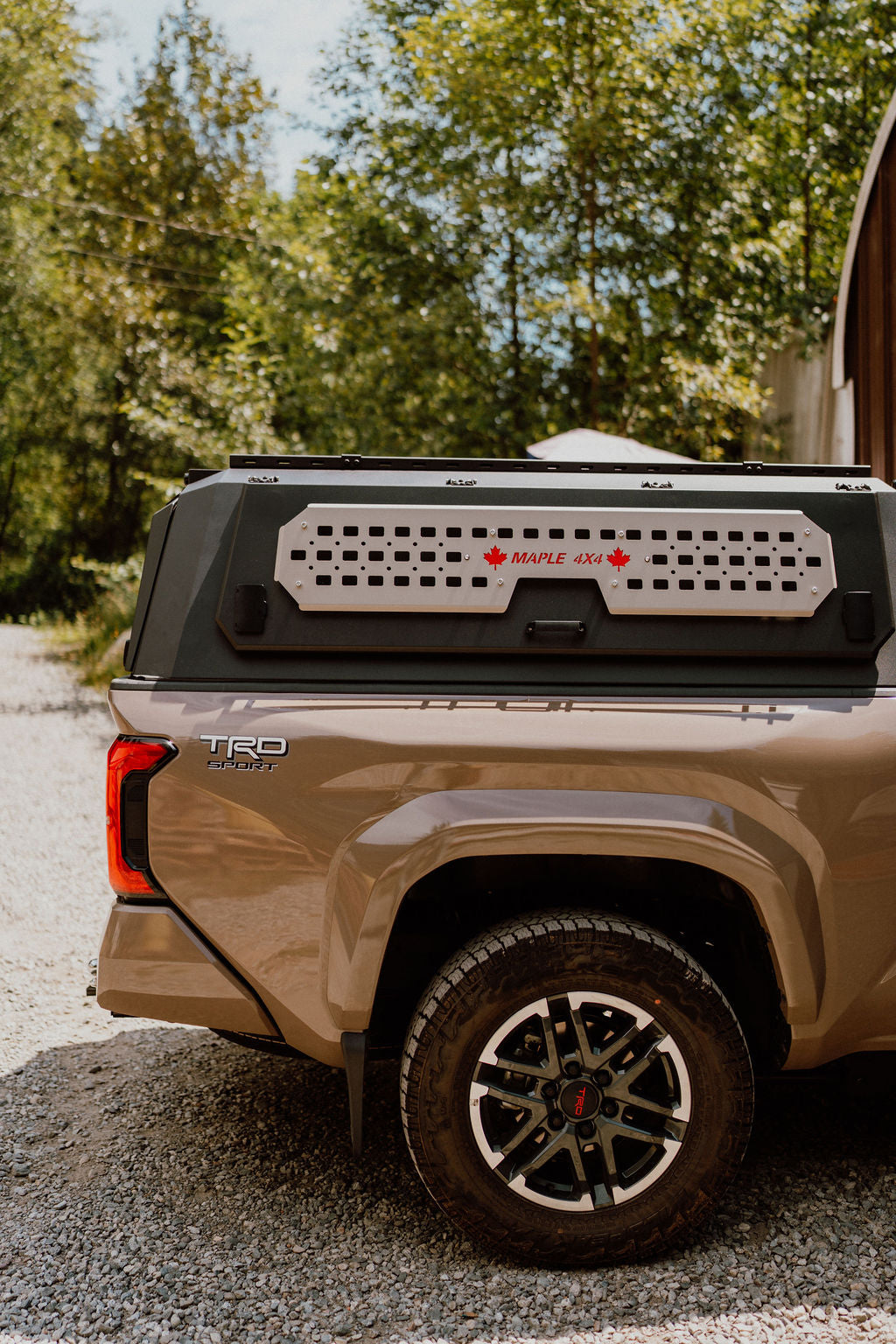 Maple4x4 2016-2026 Toyota Tacoma 5ft Bed Premium One-Piece Aluminum Truck Cap Canopy